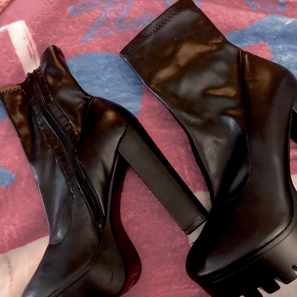 High heel leather booties sized nine